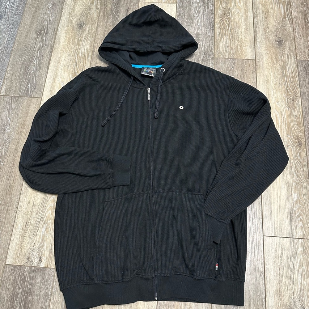 🖤south pole men’s zipper sweater with hoodie and pocket great condition.